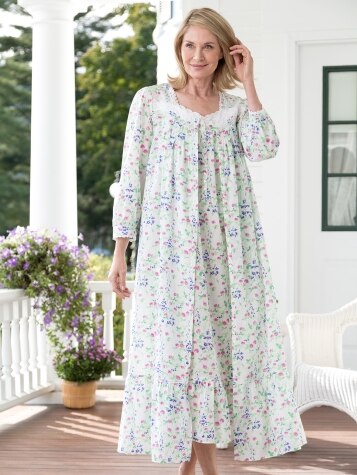 Eileen West Long Sleeve Clover Print Robe