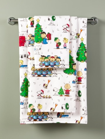 Peanuts Gang Caroling Holiday All Cotton Towels